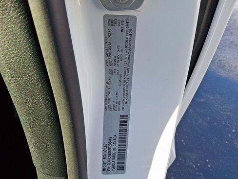 New 2026 Chrysler Pacifica Select FWD image 17