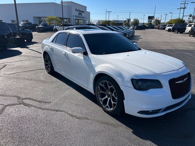 Used 2018 Chrysler 300 S w/ Safetytec Plus Group RWD image 4