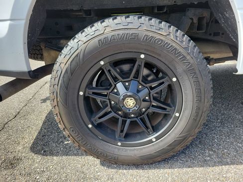 Used 2019 Ford F150 XL w/ Equipment Group 101A Mid AWD/4WD image 26