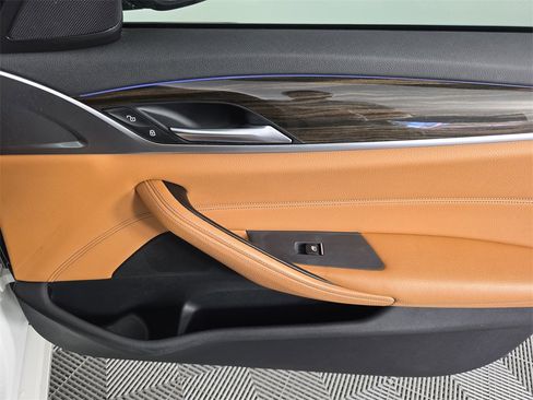 Used 2017 BMW 530i image 40