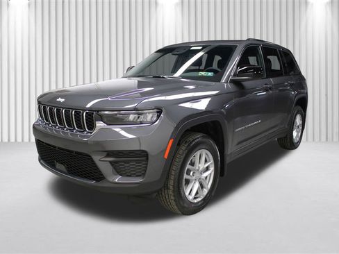 New 2025 Jeep Grand Cherokee Laredo X w/ Luxury Tech Group I image 7