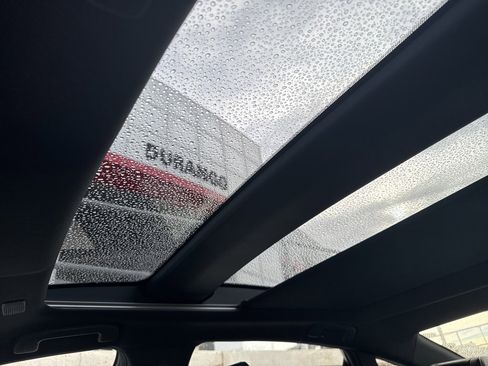 Used 2023 Toyota Crown Limited image 21