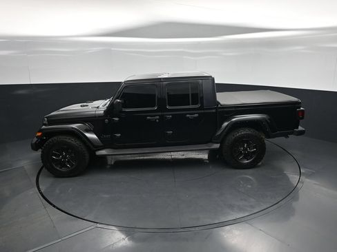 Used 2022 Jeep Gladiator Sport AWD/4WD image 39