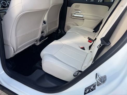 New 2026 Mercedes-Benz GLB 250 4MATIC image 15