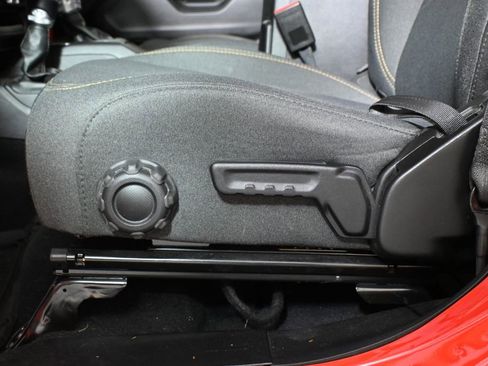 Used 2024 Jeep Wrangler Sport S image 27