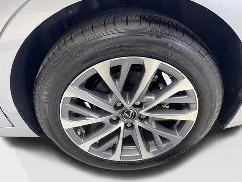 Used 2024 Lexus ES 350 image 77