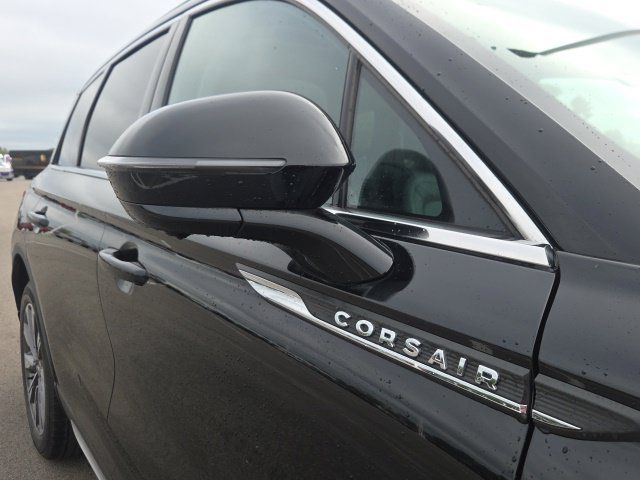 Used 2022 Lincoln Corsair Reserve w/ Equipment Group 201A AWD/4WD image 5