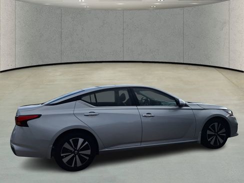 Used 2021 Nissan Altima 2.5 SL image 5