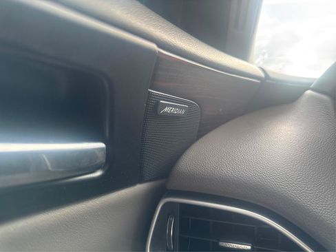 Used 2017 Jaguar XE Prestige RWD image 23