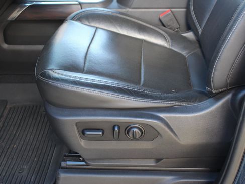 Used 2020 GMC Sierra 1500 SLT w/ SLT Premium Package image 28