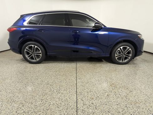 New 2025 Audi Q5 Prestige image 7