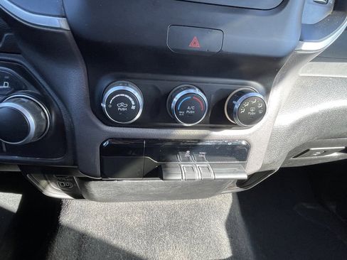 Used 2019 RAM 1500 Big Horn image 18