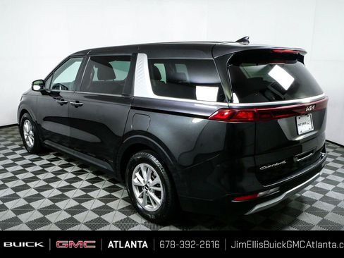 Used 2022 Kia Carnival LX FWD image 27