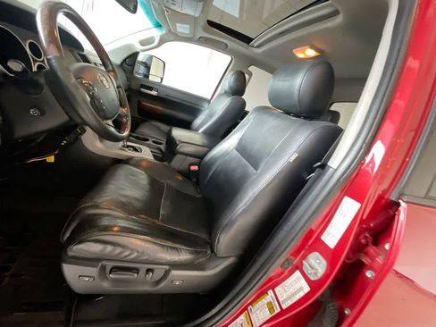 Used 2013 Toyota Tundra Platinum image 11