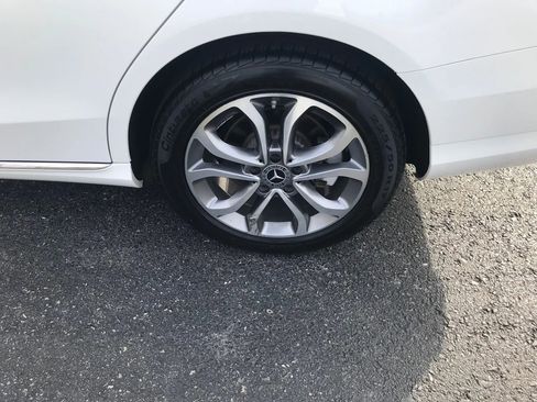 Used 2017 Mercedes-Benz C 300 4MATIC Sedan image 39