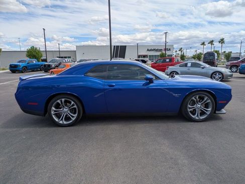Used 2020 Dodge Challenger R/T image 4