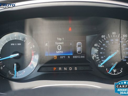 Used 2017 Ford Fusion SE FWD image 38
