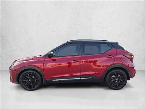 Used 2023 Nissan Kicks SR FWD image 9