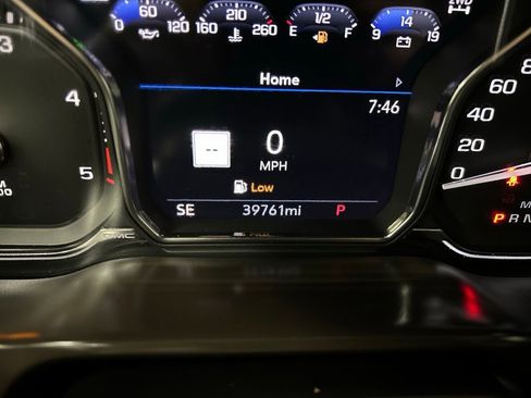 Used 2022 GMC Sierra 2500 Denali w/ Denali Ultimate Package AWD/4WD image 20