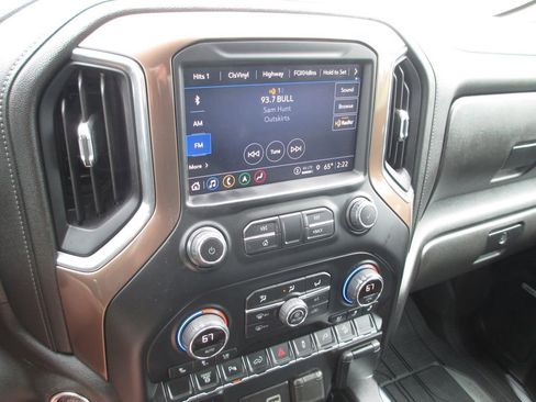 Used 2021 Chevrolet Silverado 2500 High Country w/ Z71 Off-Road Package image 29