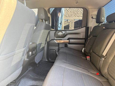 Used 2021 Chevrolet Silverado 1500 LT Trail Boss w/ LPO, Dark Essentials Package AWD/4WD image 25