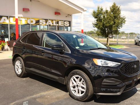 Used 2024 Ford Edge SEL AWD/4WD image 3