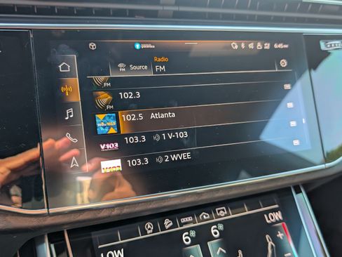 Used 2021 Audi Q8 Premium Plus w/ Premium Plus Package AWD/4WD image 24
