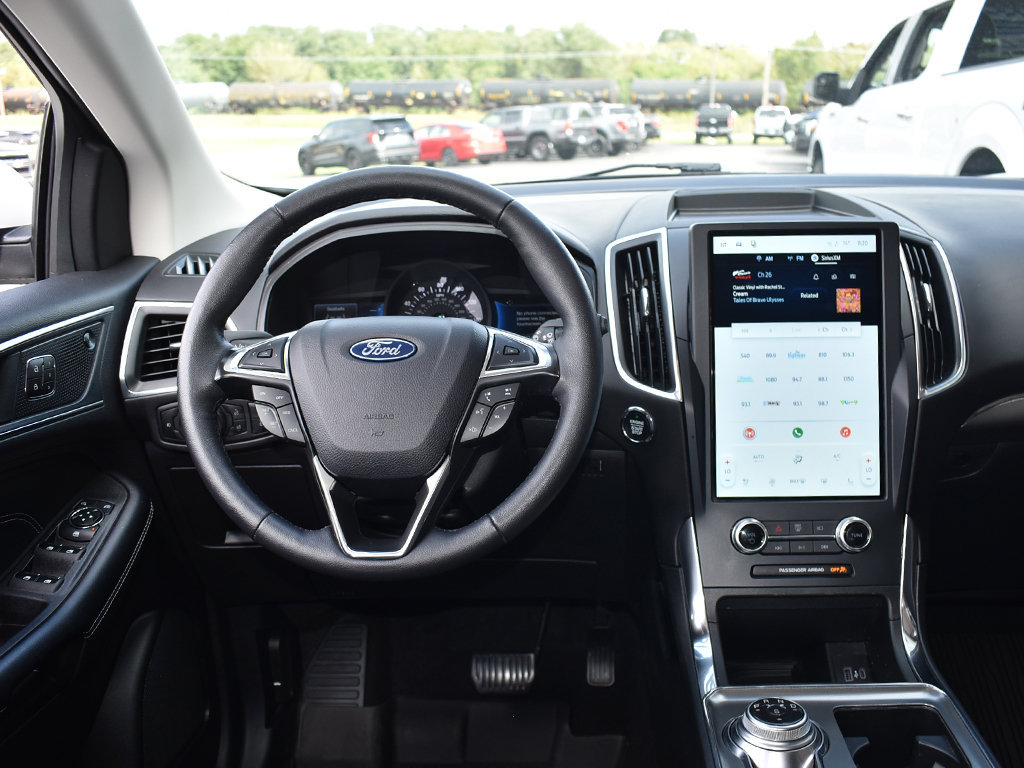 Used 2024 Ford Edge Titanium AWD/4WD image 15