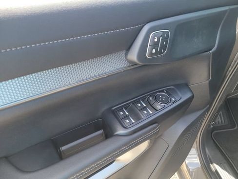 New 2026 Ford Ranger Lariat RWD image 16
