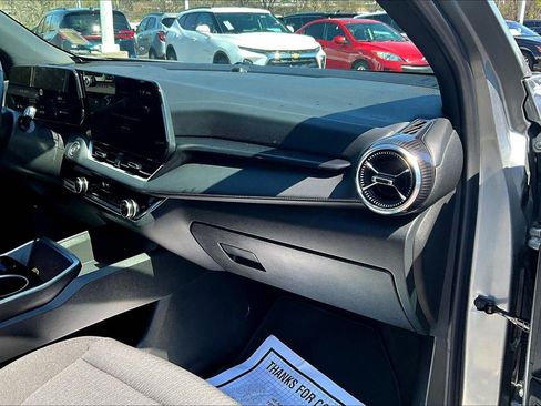 Used 2025 Chevrolet Equinox LT image 15