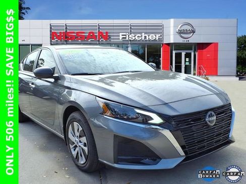 Certified 2025 Nissan Altima 2.5 S image 1