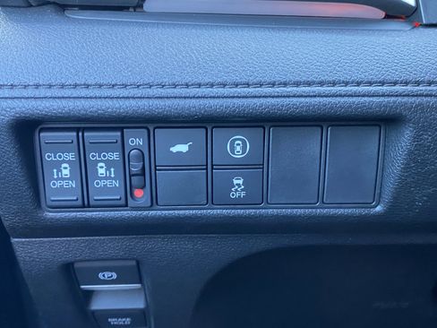 Used 2023 Honda Odyssey Sport image 32