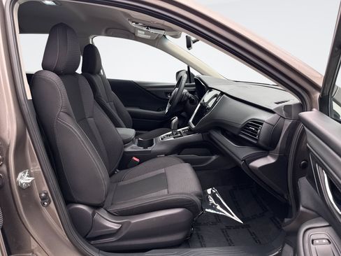 Used 2022 Subaru Outback Premium AWD/4WD image 17