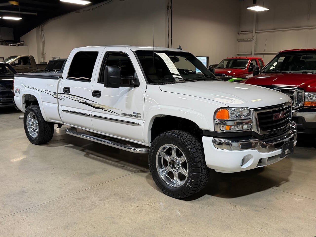Used 2007 GMC Sierra 2500 SLE w/ Heavy-Duty Power Package AWD/4WD image 45