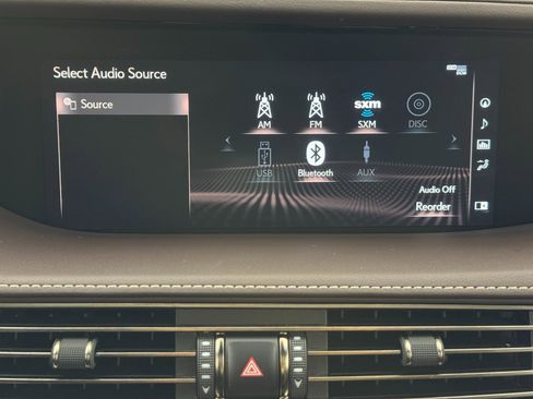 Used 2018 Lexus LS 500 AWD w/ Luxury Package image 29