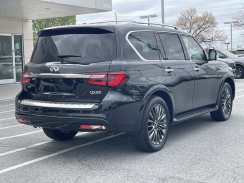 Used 2023 INFINITI QX80 Premium Select w/ All-Season Package image 4