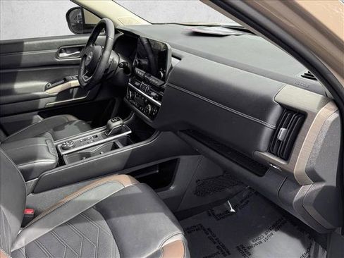 Used 2023 Nissan Pathfinder Platinum w/ Cargo Package AWD/4WD image 21