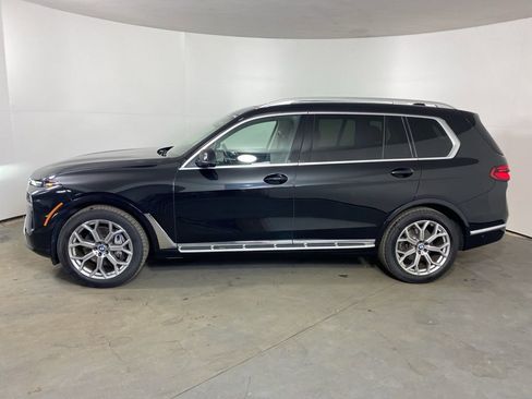 Used 2023 BMW X7 xDrive40i w/ Premium Package AWD/4WD image 8