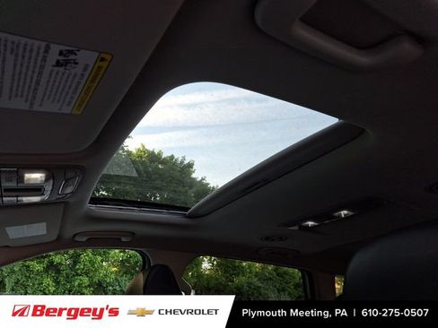 Used 2024 Kia Telluride S w/ S Sunroof Package FWD image 17
