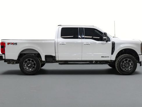 Used 2024 Ford F250 Lariat w/ Sport Appearance Package AWD/4WD image 5