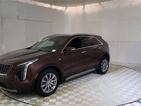 Used 2023 Cadillac XT4 Premium Luxury w/ Cold Weather Package image 4