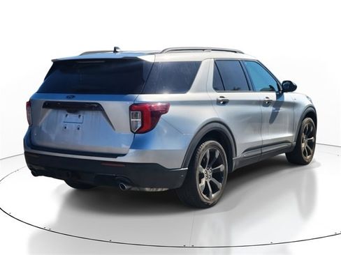 Certified 2023 Ford Explorer ST-Line w/ Class IV Trailer Tow Package image 4