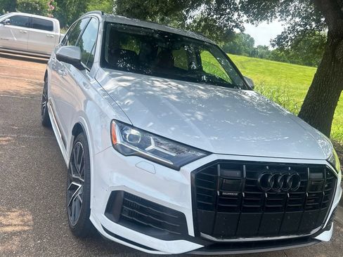 Used 2023 Audi Q7 3.0T Prestige AWD/4WD image 1