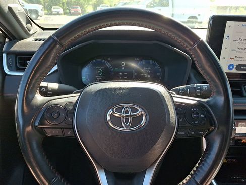 Used 2024 Toyota RAV4 XSE w/ Weather Package AWD/4WD image 19