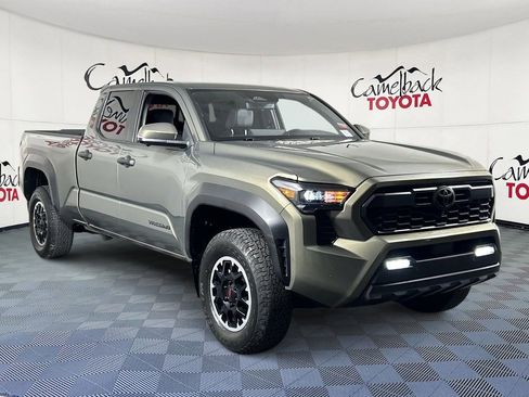 Used 2024 Toyota Tacoma TRD Off-Road w/ TRD Off Road Premium Package image 3