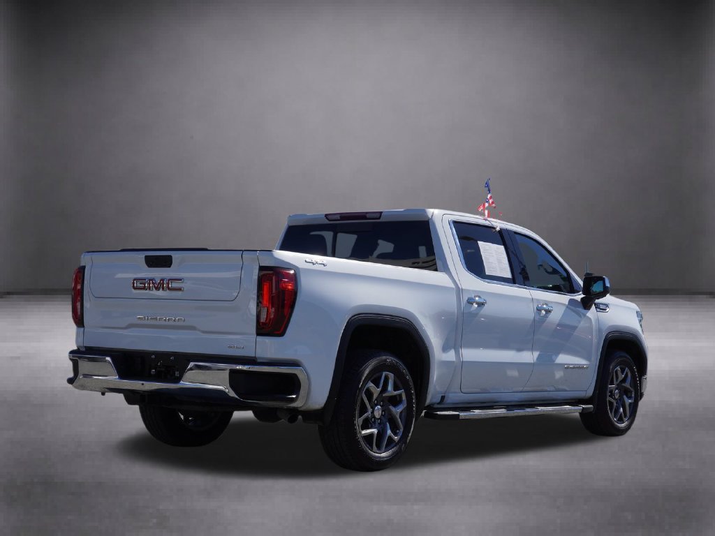 Used 2023 GMC Sierra 1500 SLT w/ SLT Convenience Package AWD/4WD image 4
