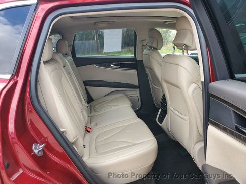 Used 2017 Lincoln MKX Reserve w/ Lincoln MKX Climate Package image 17