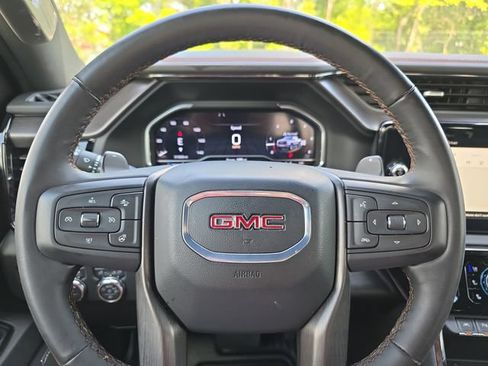 Used 2024 GMC Sierra 1500 AT4 w/ Technology Package AWD/4WD image 19