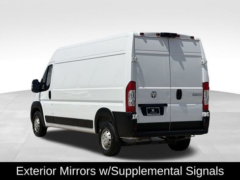Used 2024 RAM ProMaster 2500 w/ Convenience Group FWD image 7