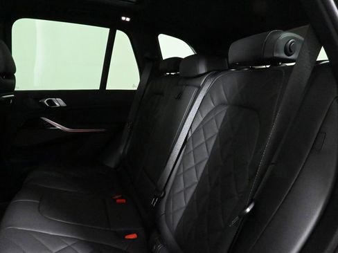 Used 2026 BMW X5 xDrive50e w/ M Sport Package image 4